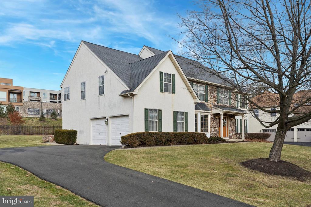 14 VILLA DRIVE
