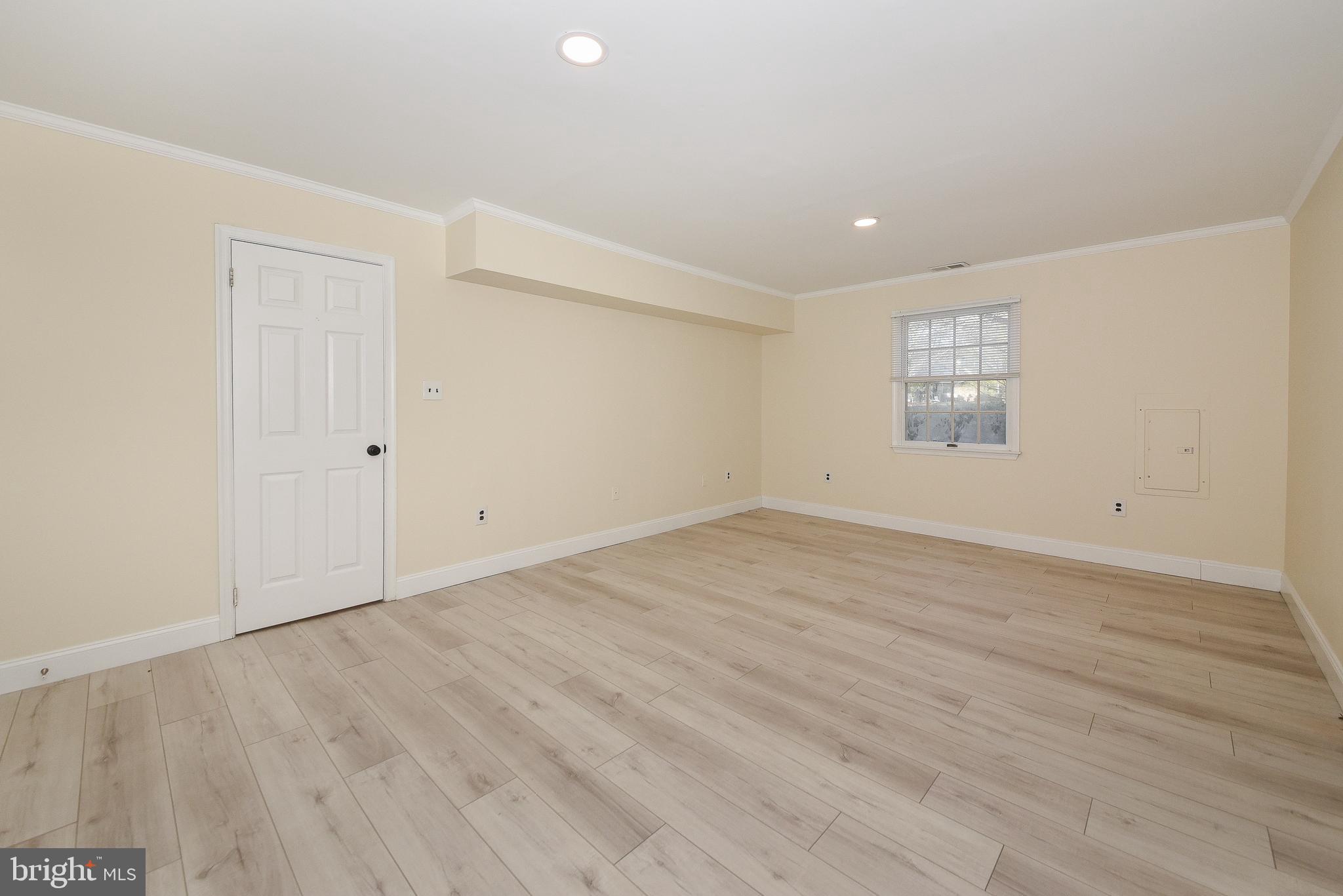 2104-2 WHITPAIN HILLS