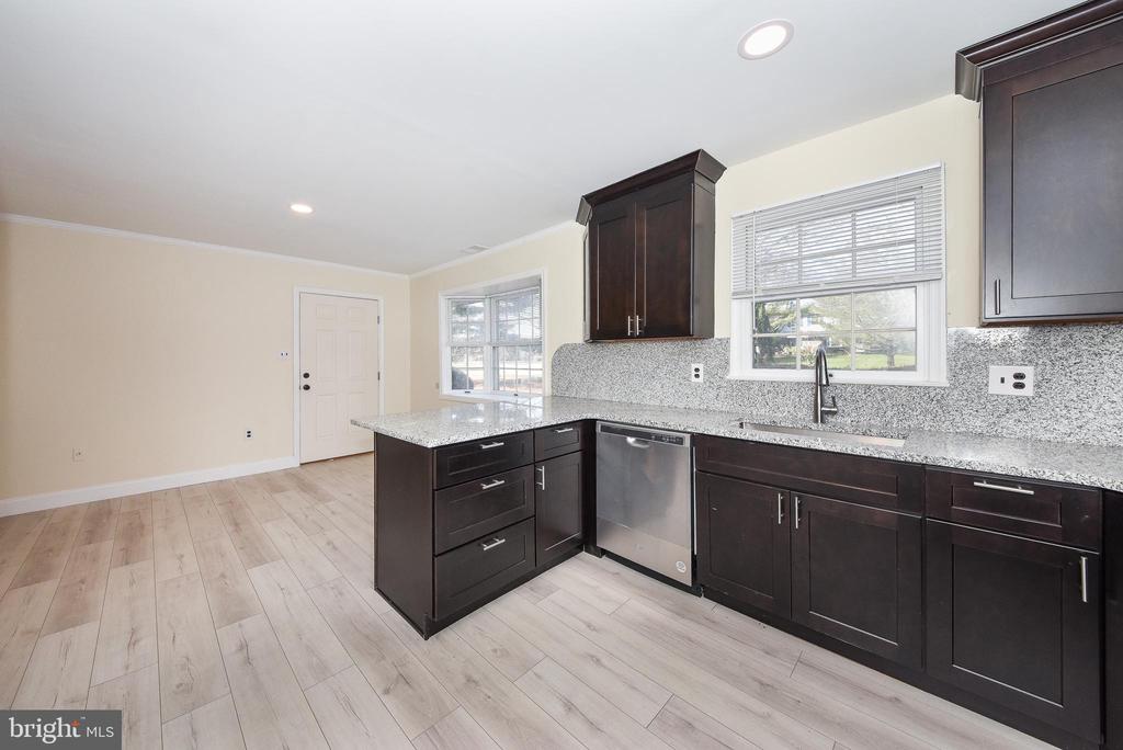 2104-2 WHITPAIN HILLS
