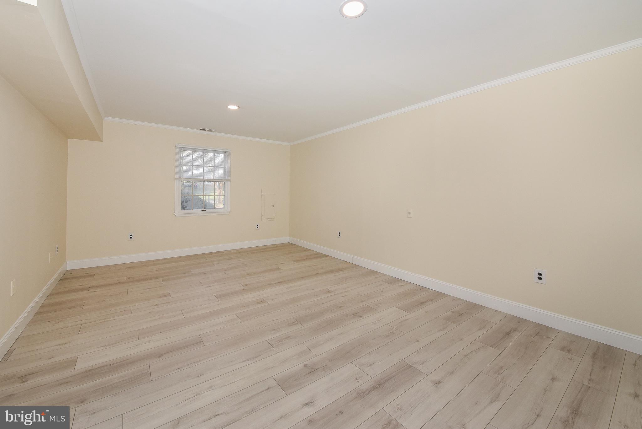 2104-2 WHITPAIN HILLS