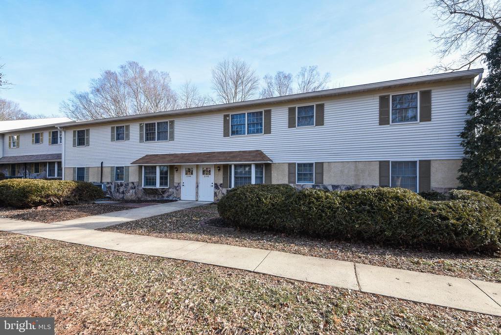 2104-2 WHITPAIN HILLS
