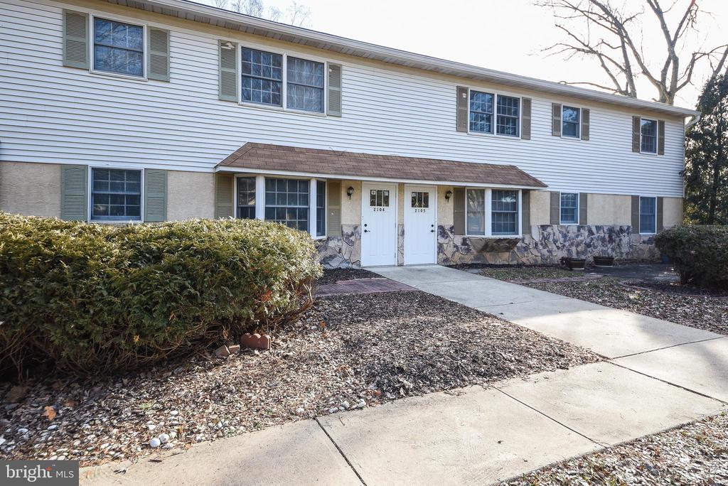 2104-2 WHITPAIN HILLS