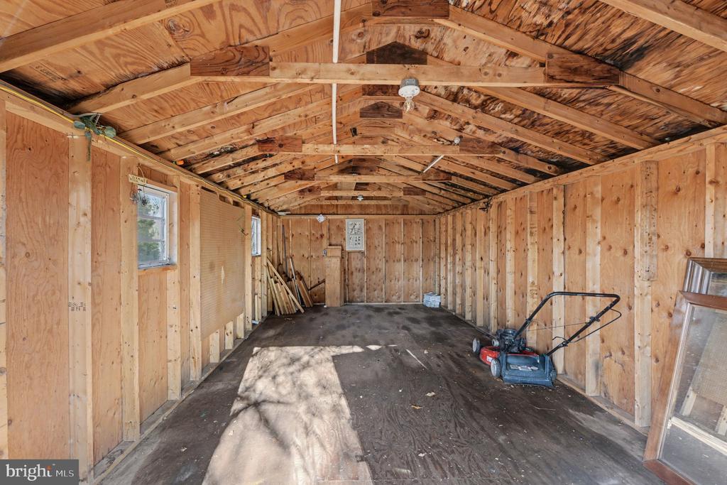 939 GRAVEL PIKE