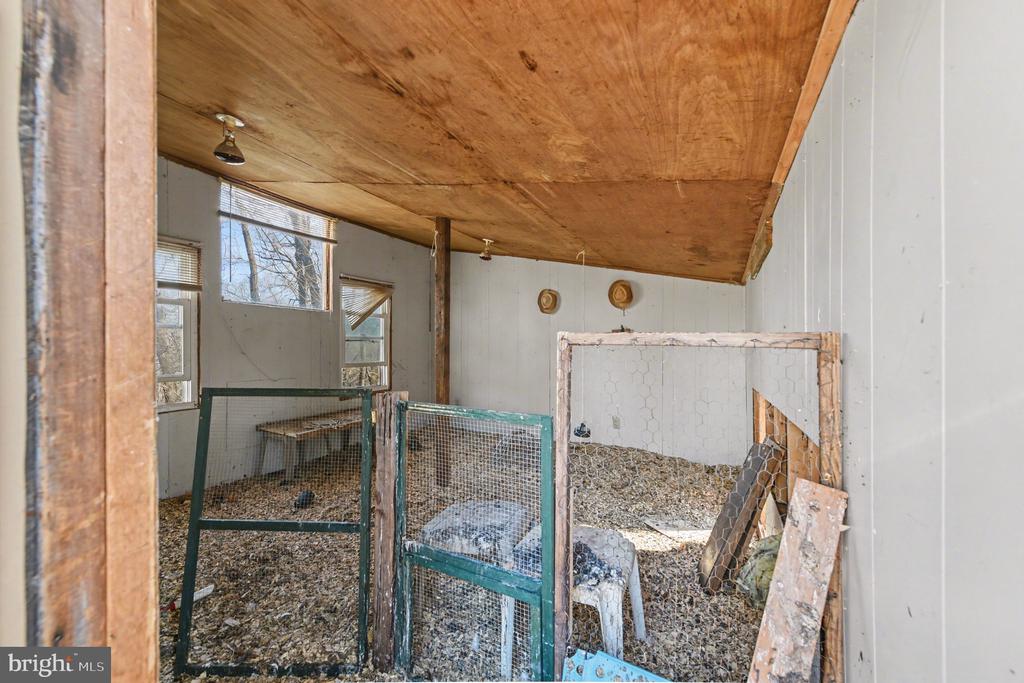 939 GRAVEL PIKE