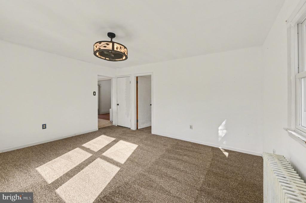 939 GRAVEL PIKE
