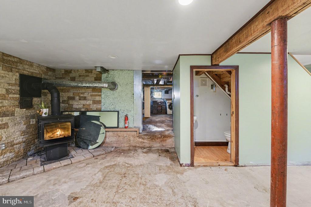 939 GRAVEL PIKE