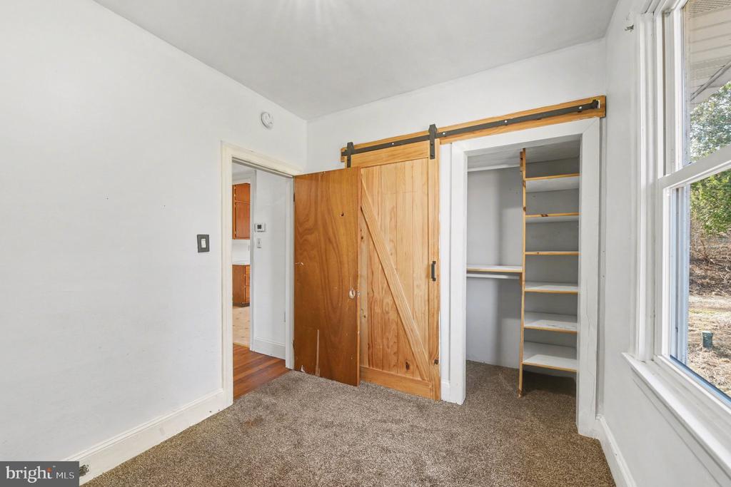 939 GRAVEL PIKE
