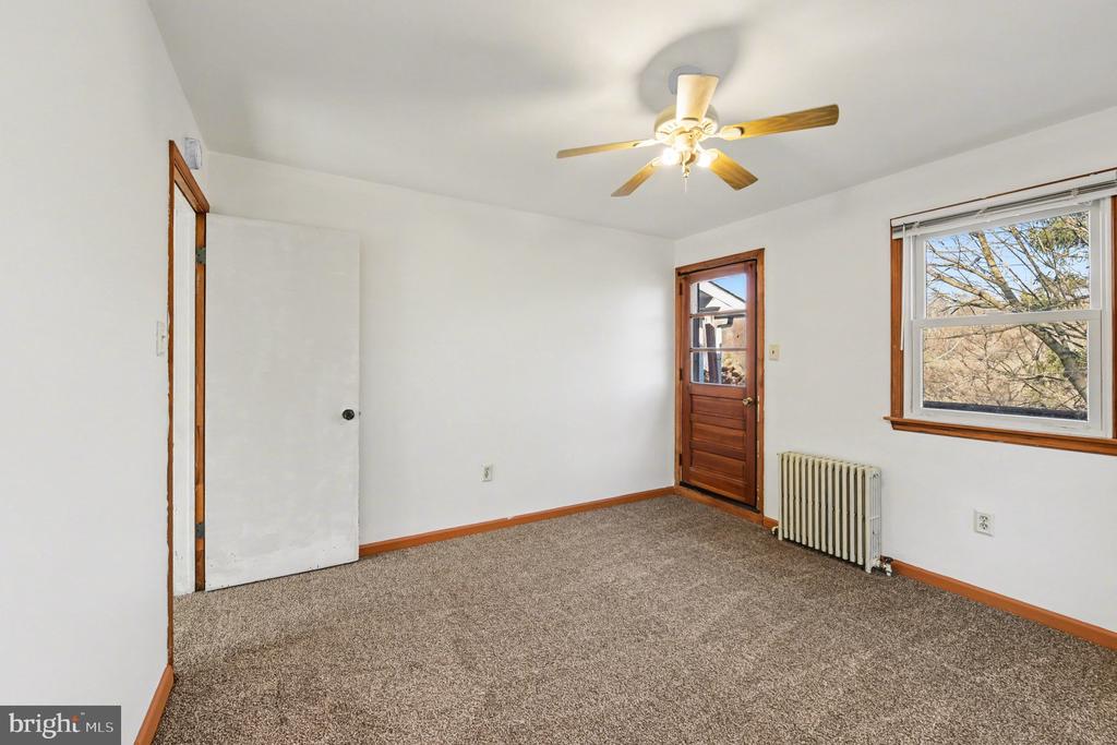 939 GRAVEL PIKE