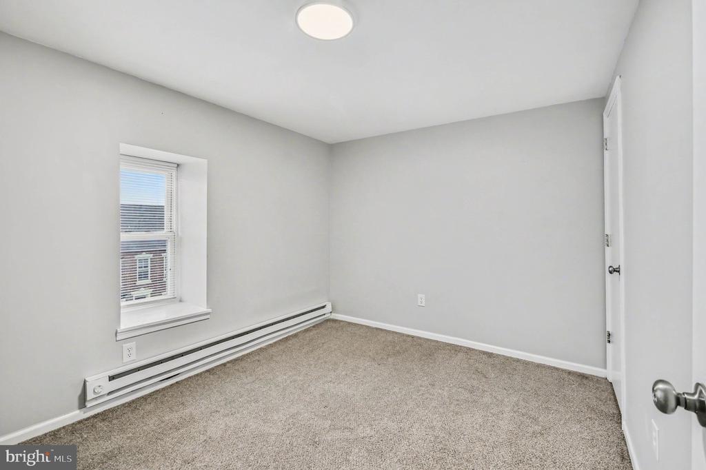 35 E 2ND STREET