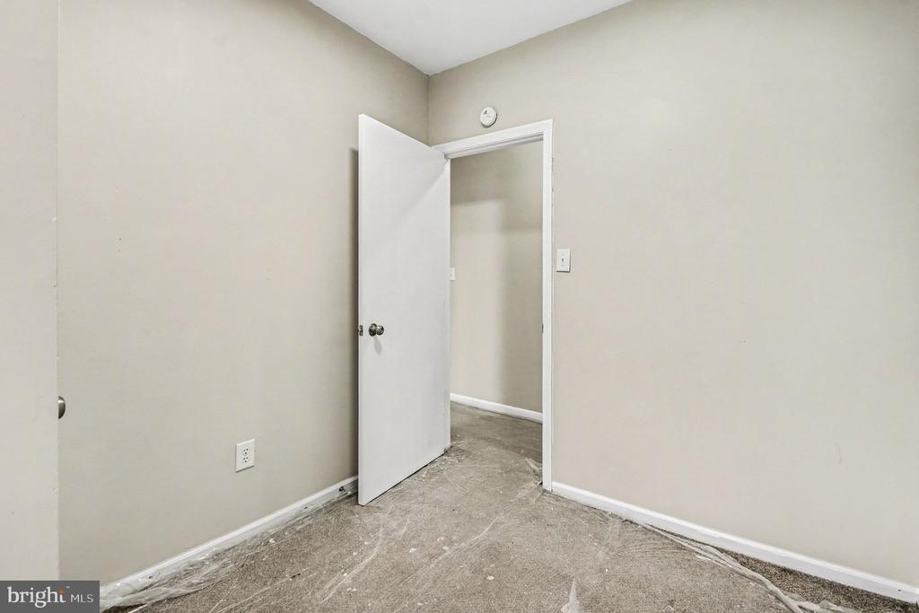 35 E 2ND STREET