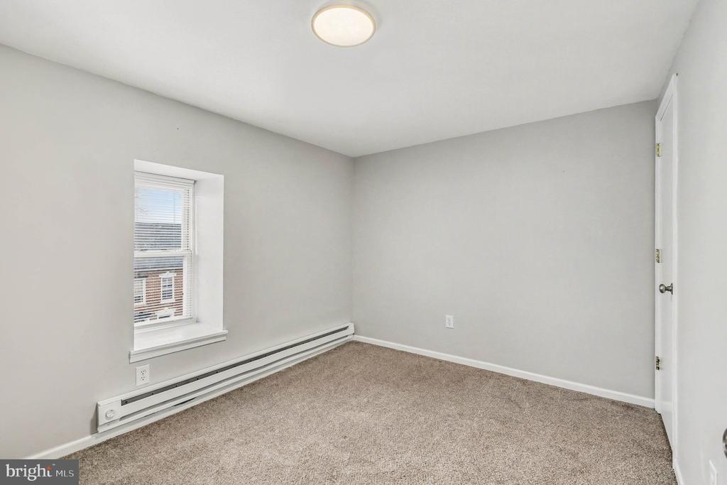 35 E 2ND STREET