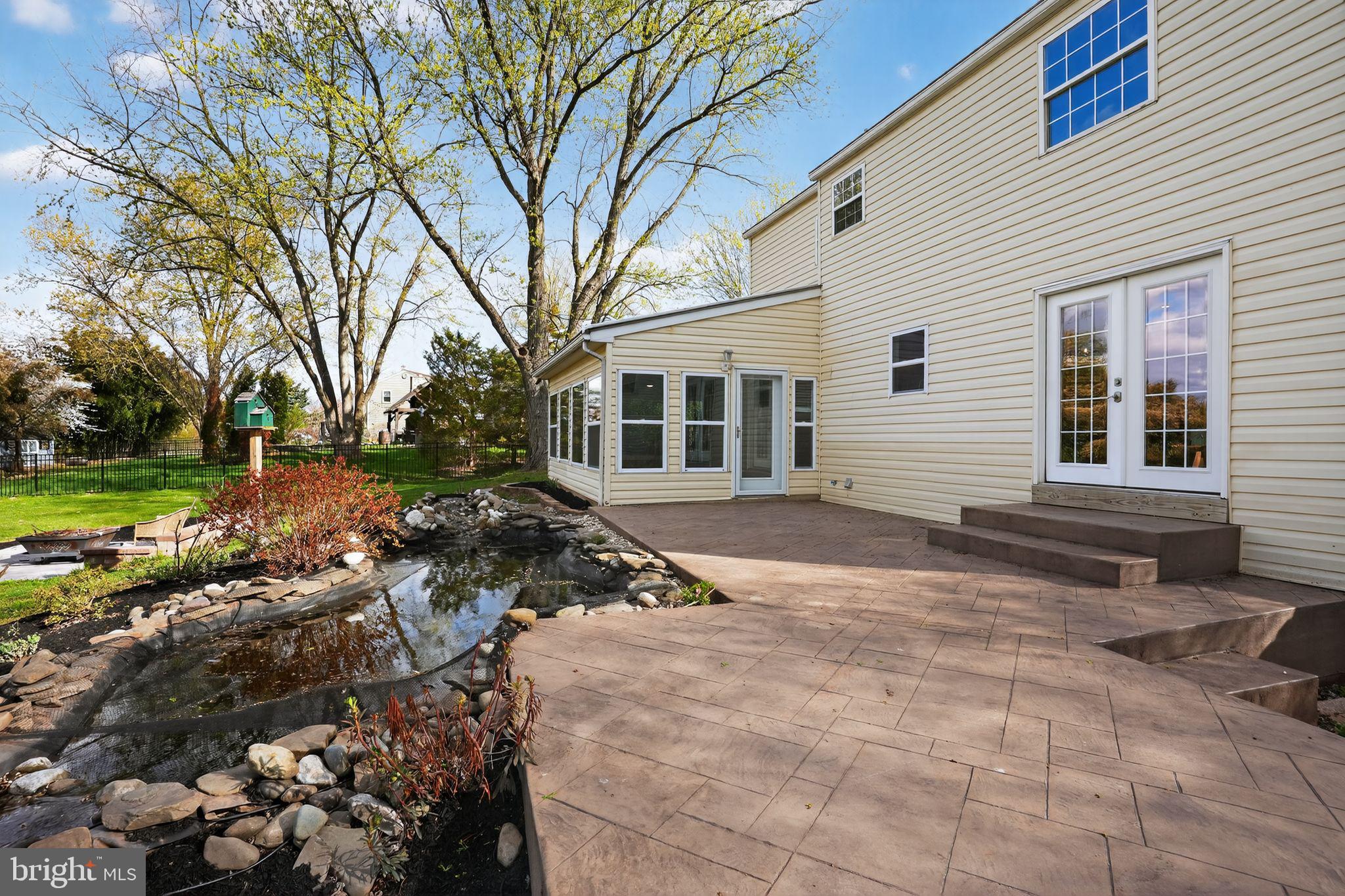 1210 HUNTER HILL DRIVE