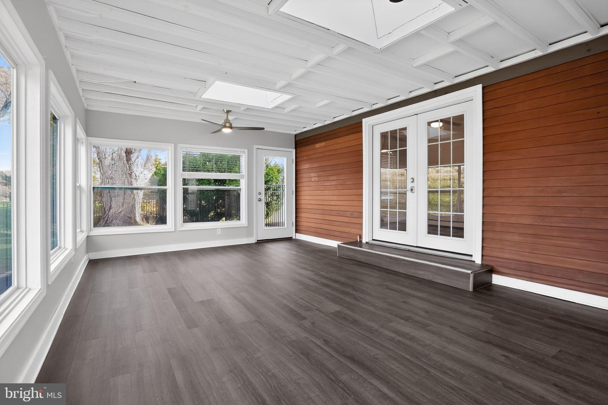 1210 HUNTER HILL DRIVE