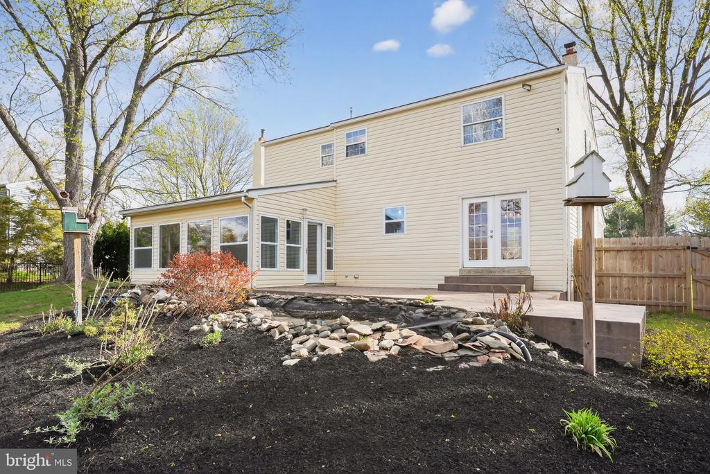 1210 HUNTER HILL DRIVE