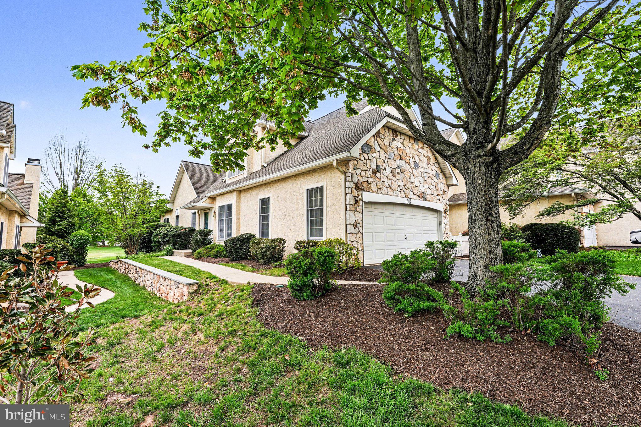 314 SAINT ANDREWS PLACE