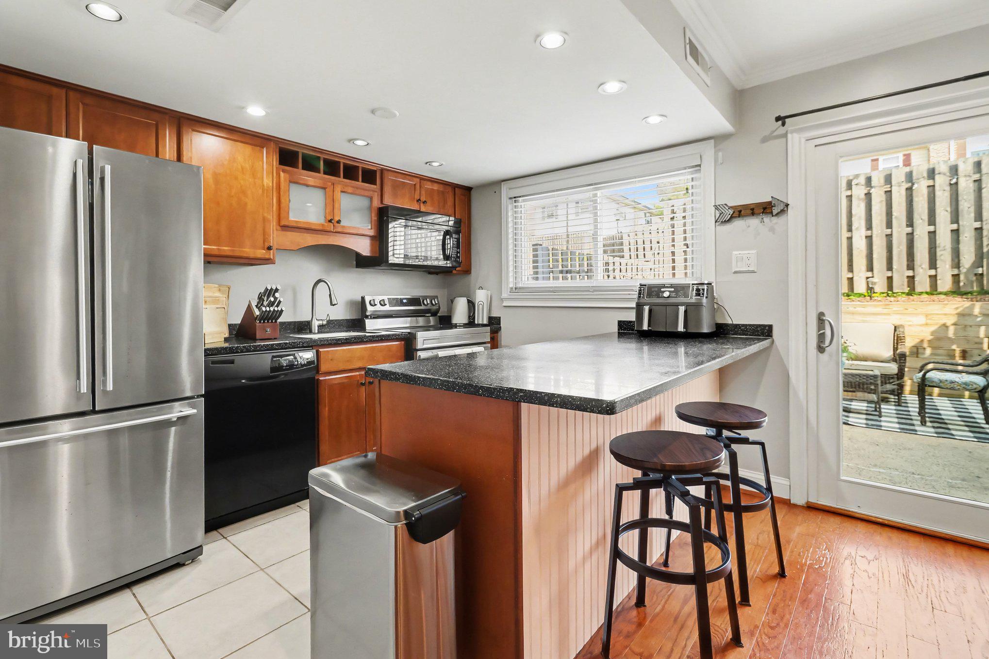 122 WELLINGTON TERRACE 10-A