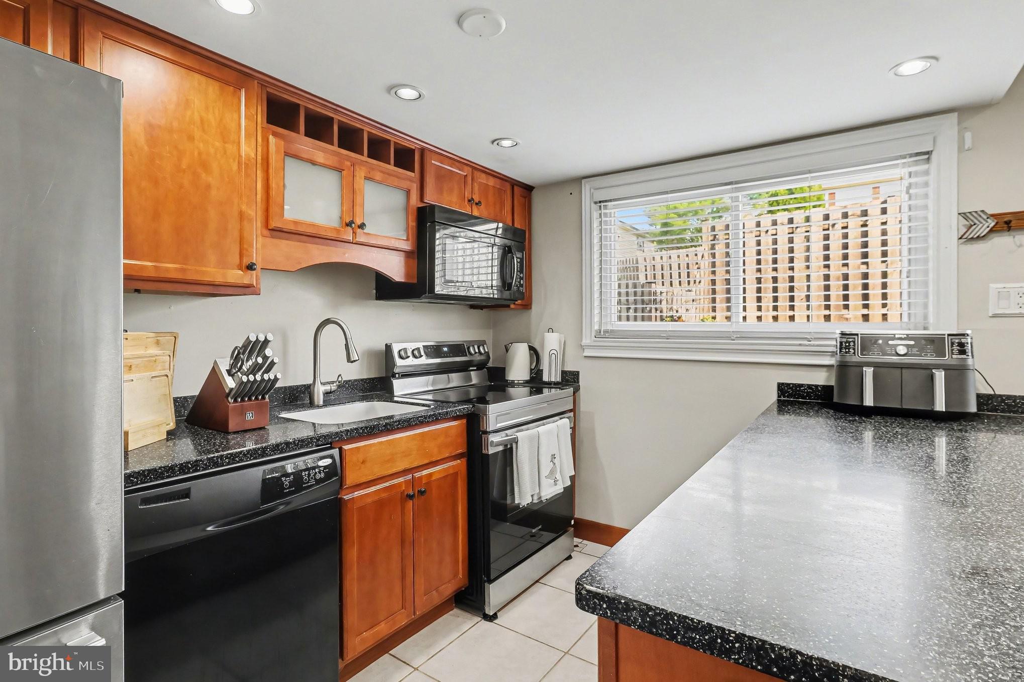 122 WELLINGTON TERRACE 10-A