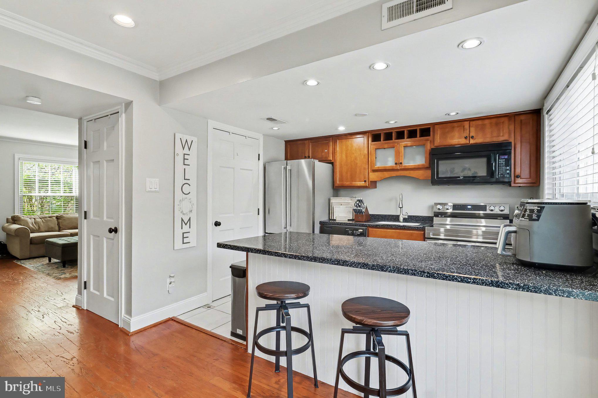 122 WELLINGTON TERRACE 10-A