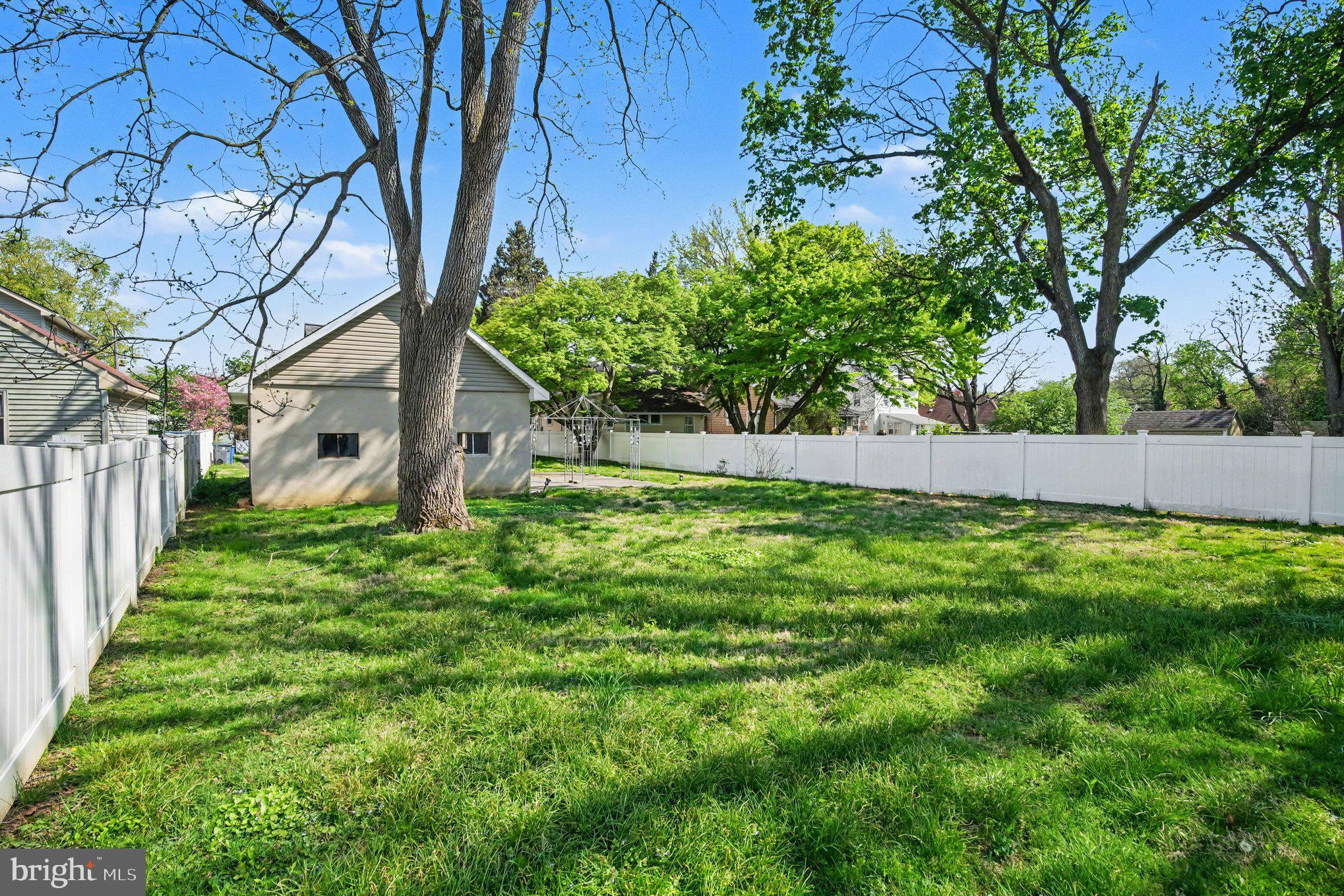 1370 ARNOLD AVENUE