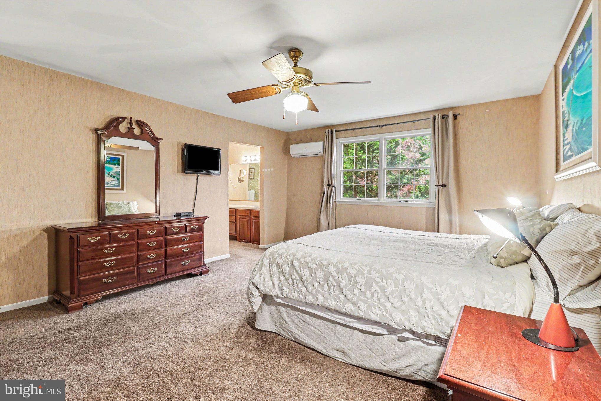 450 DUNDEE DRIVE
