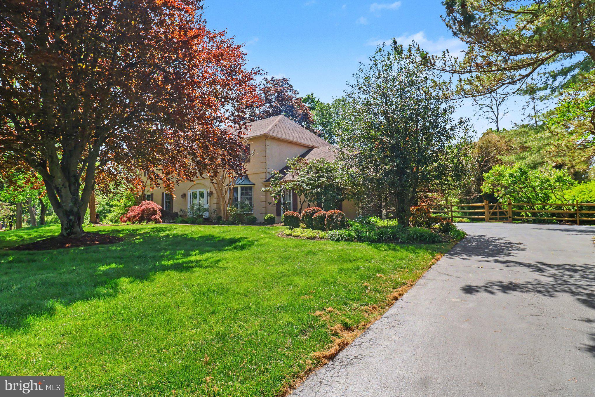 450 DUNDEE DRIVE