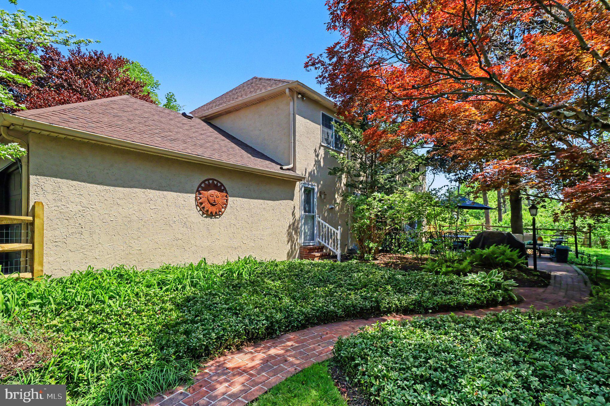450 DUNDEE DRIVE