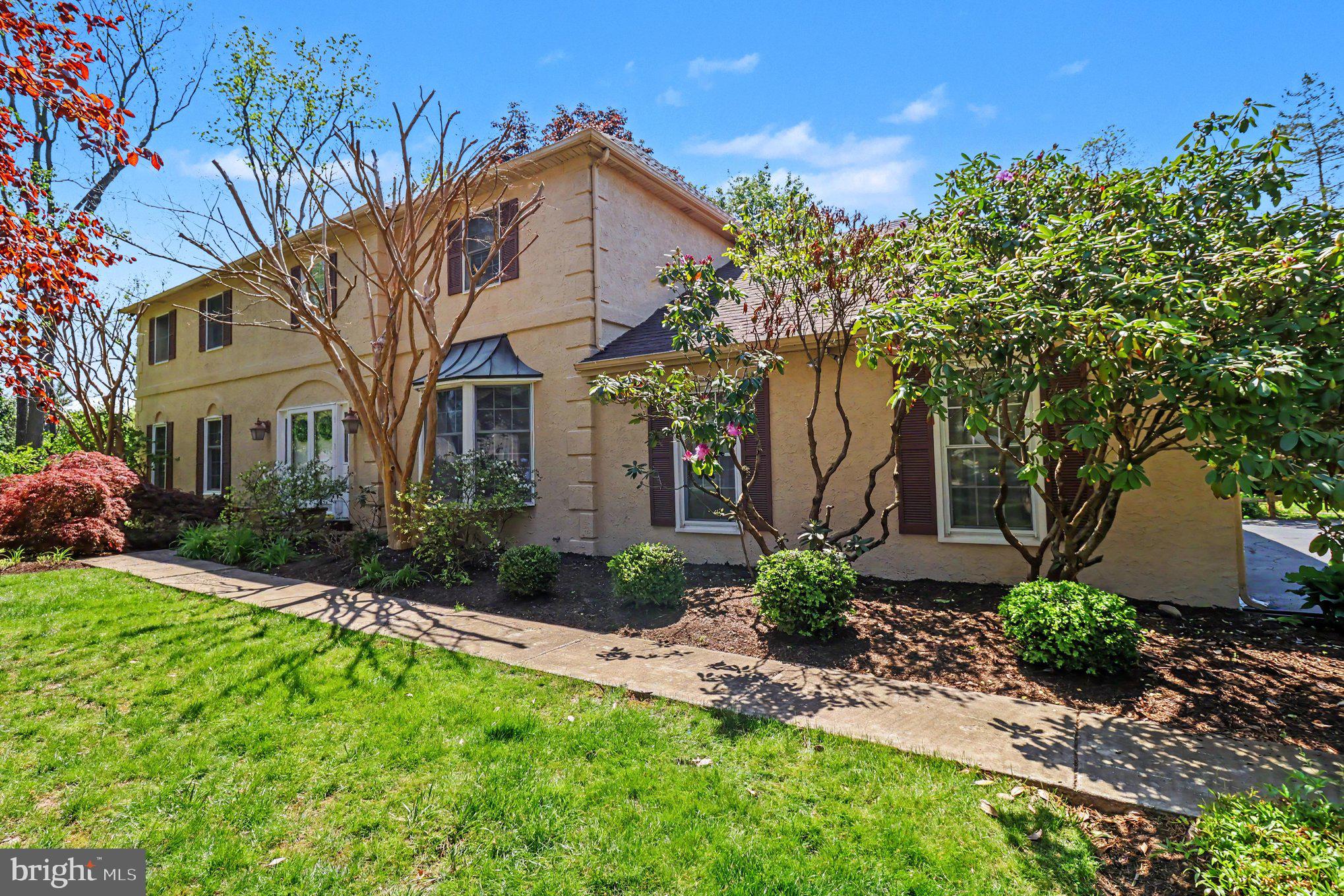 450 DUNDEE DRIVE