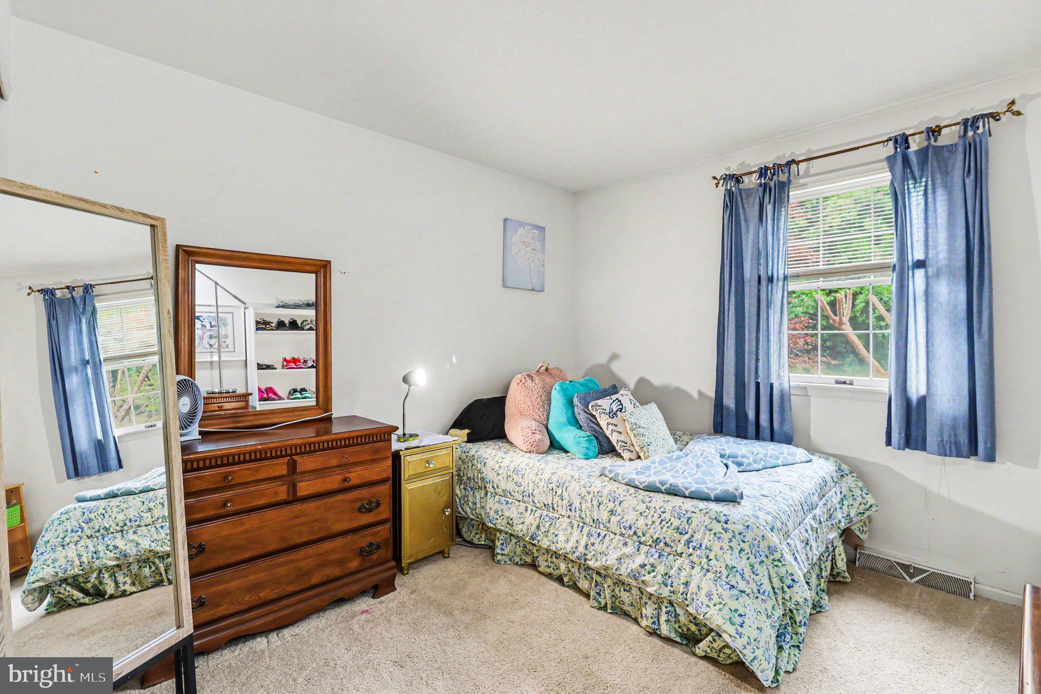 450 DUNDEE DRIVE