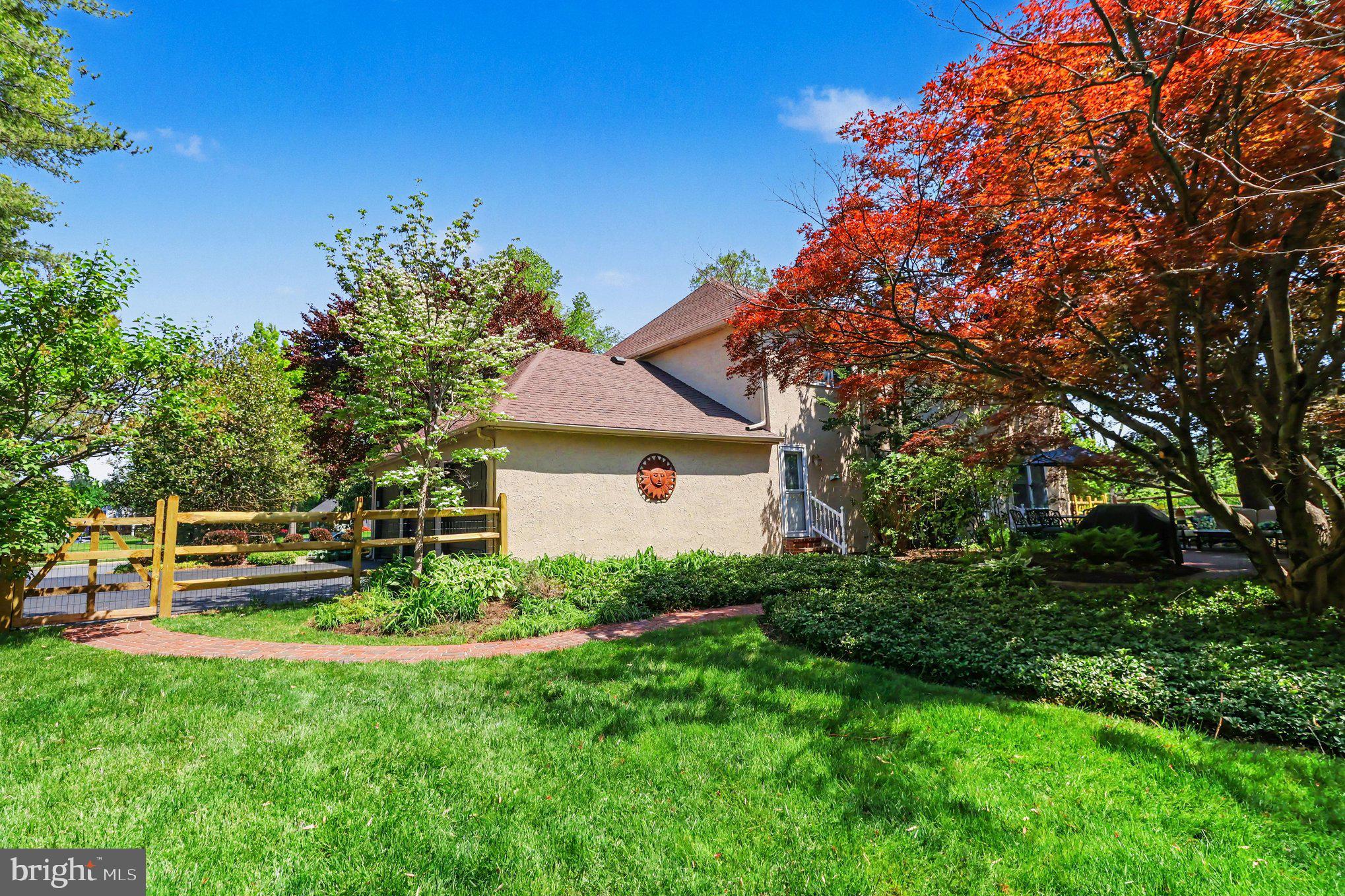 450 DUNDEE DRIVE
