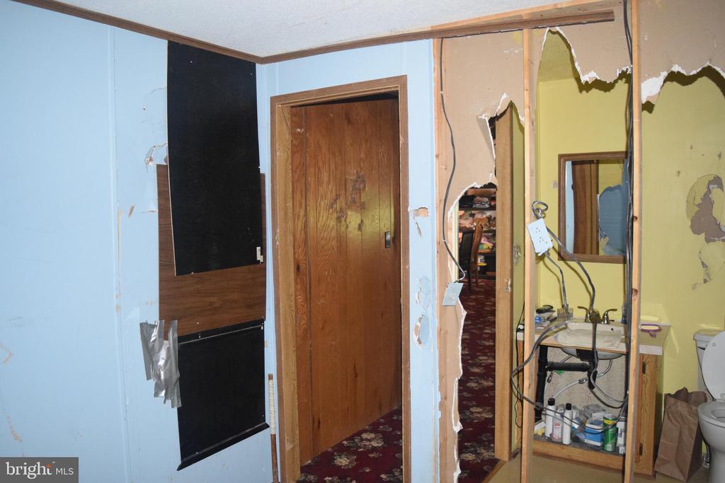 613 STREAM VIEW DRIVE