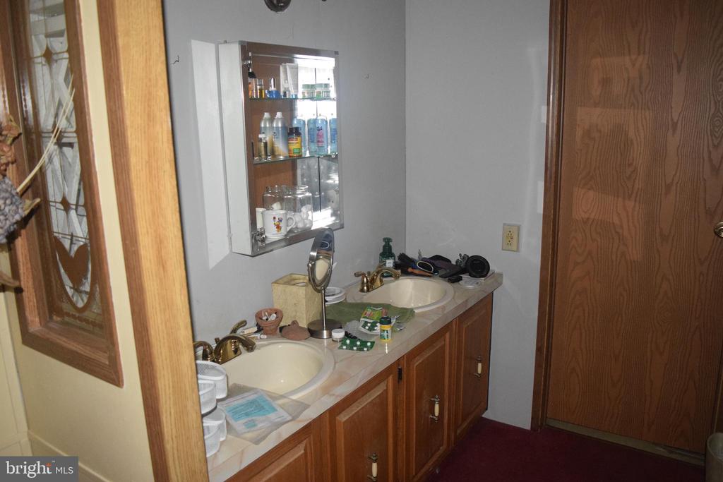 613 STREAM VIEW DRIVE