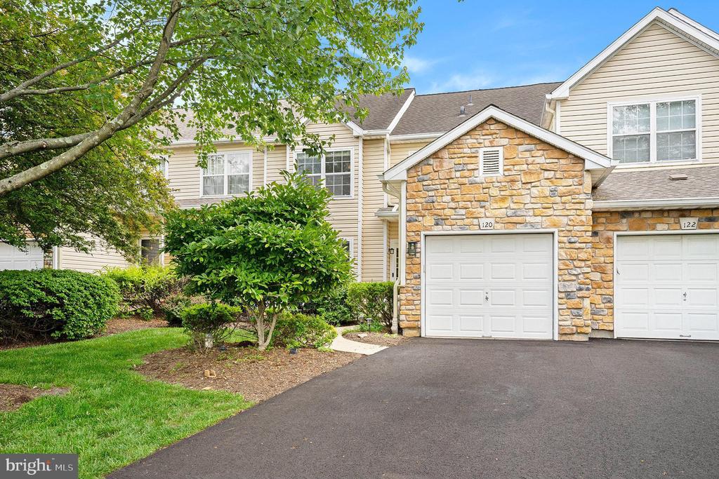 120 MEDINAH DRIVE