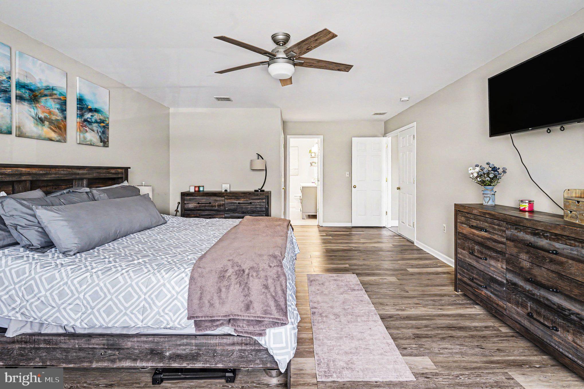 1105 SUN VALLEY DRIVE