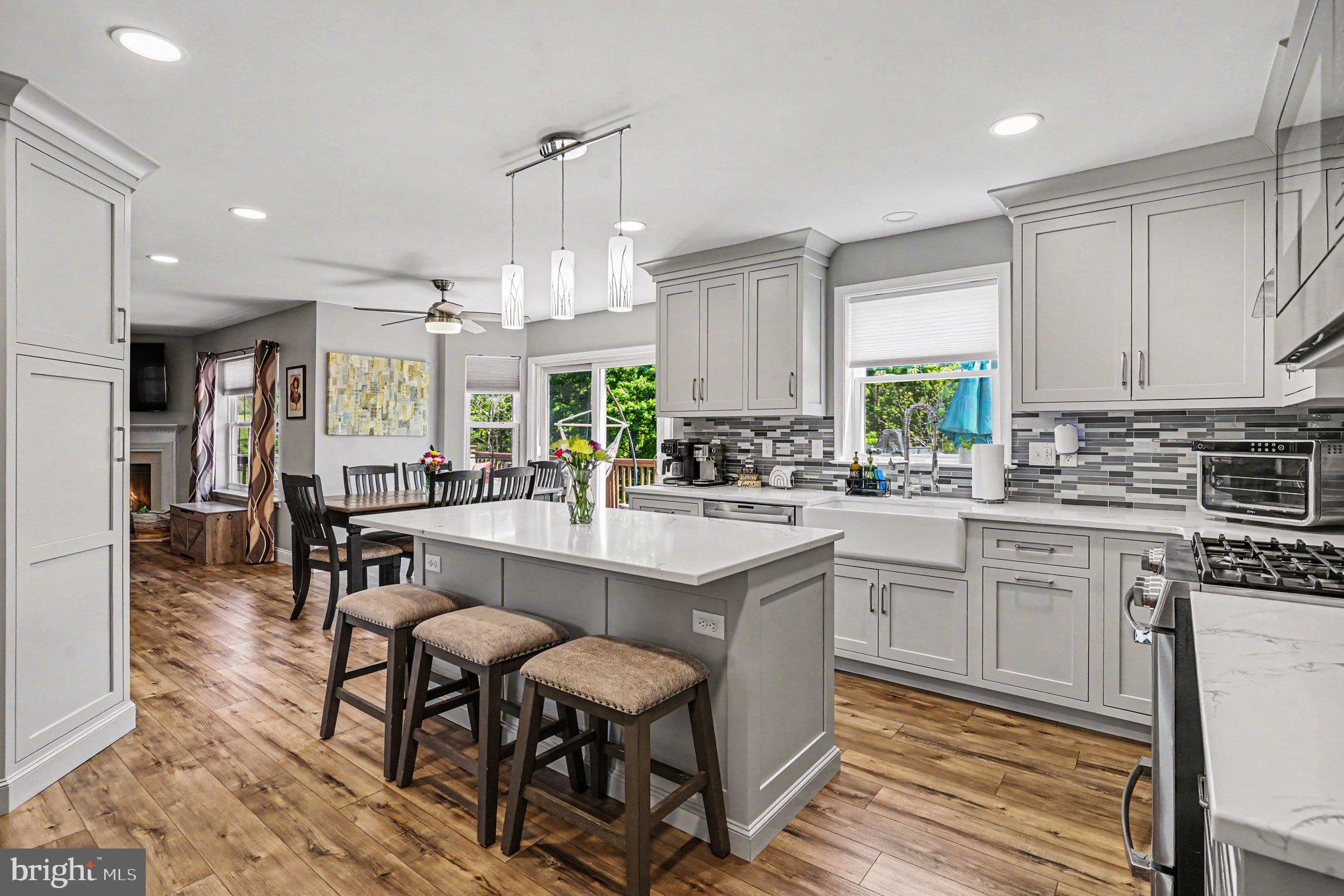 1105 SUN VALLEY DRIVE