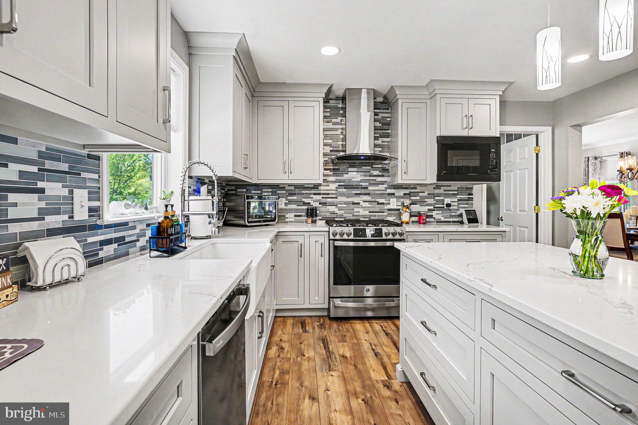 1105 SUN VALLEY DRIVE