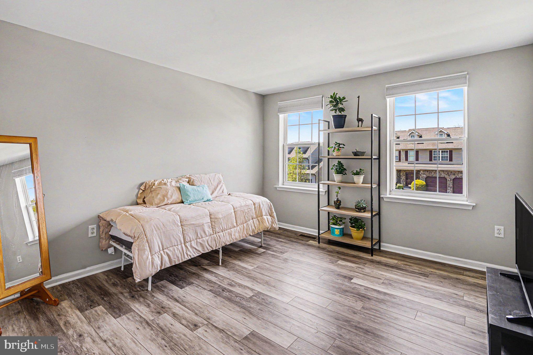 1105 SUN VALLEY DRIVE