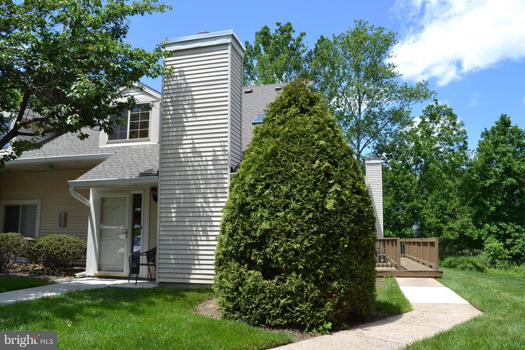 475 BROWN BRIAR CIRCLE
