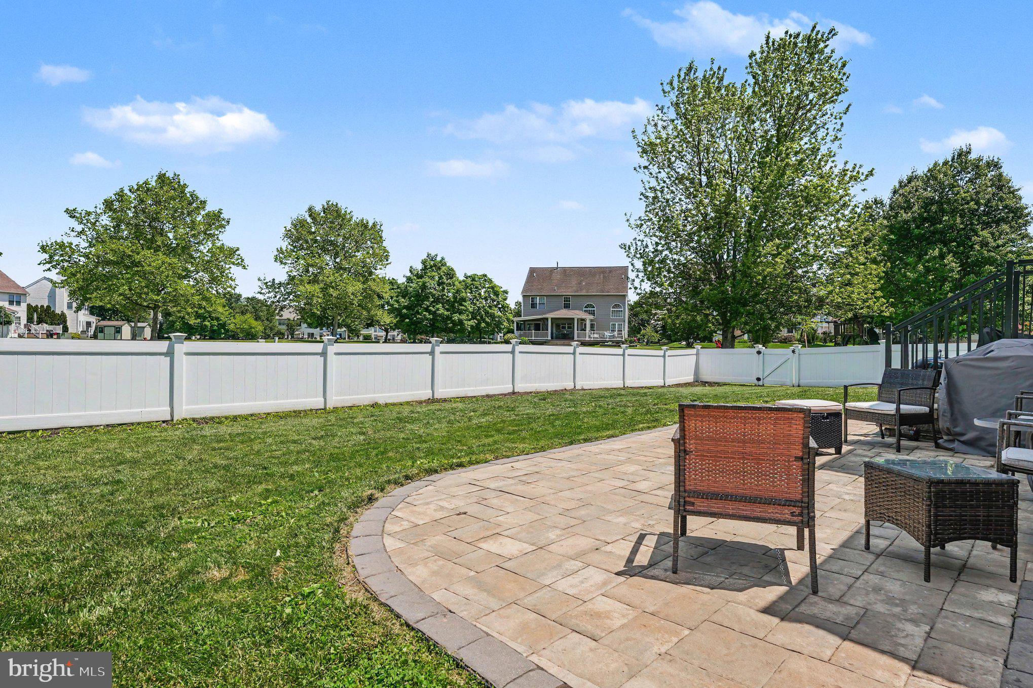 87 KING WAY