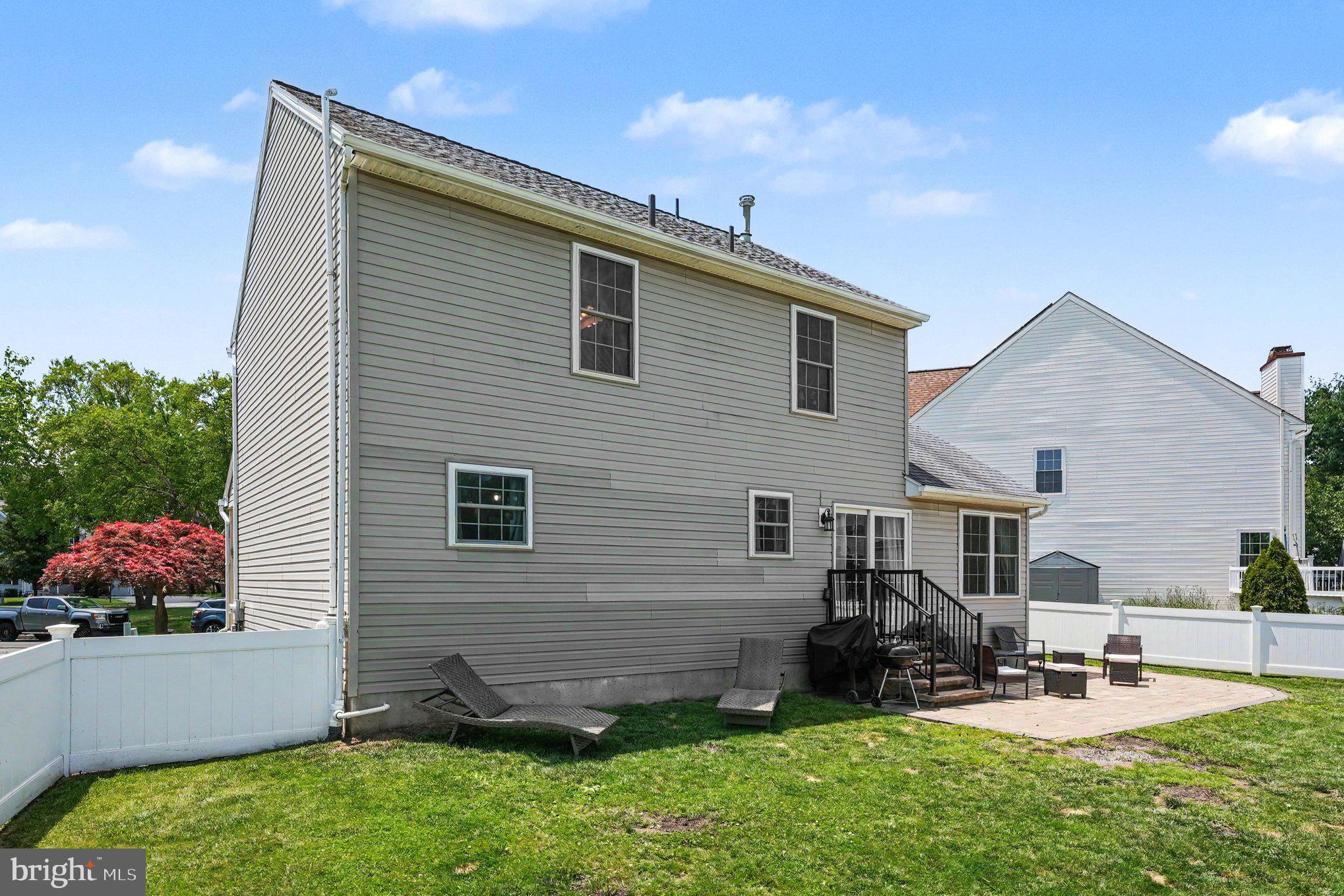 87 KING WAY