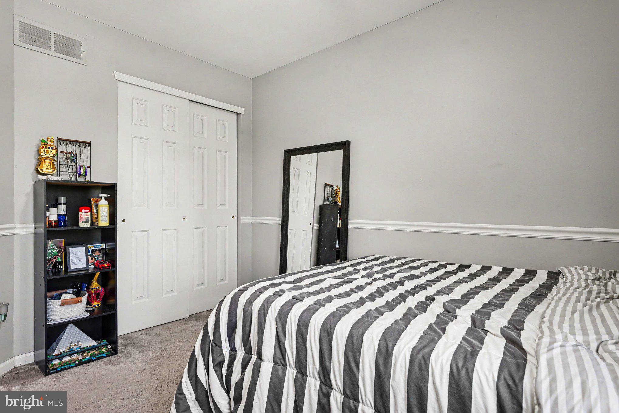 87 KING WAY