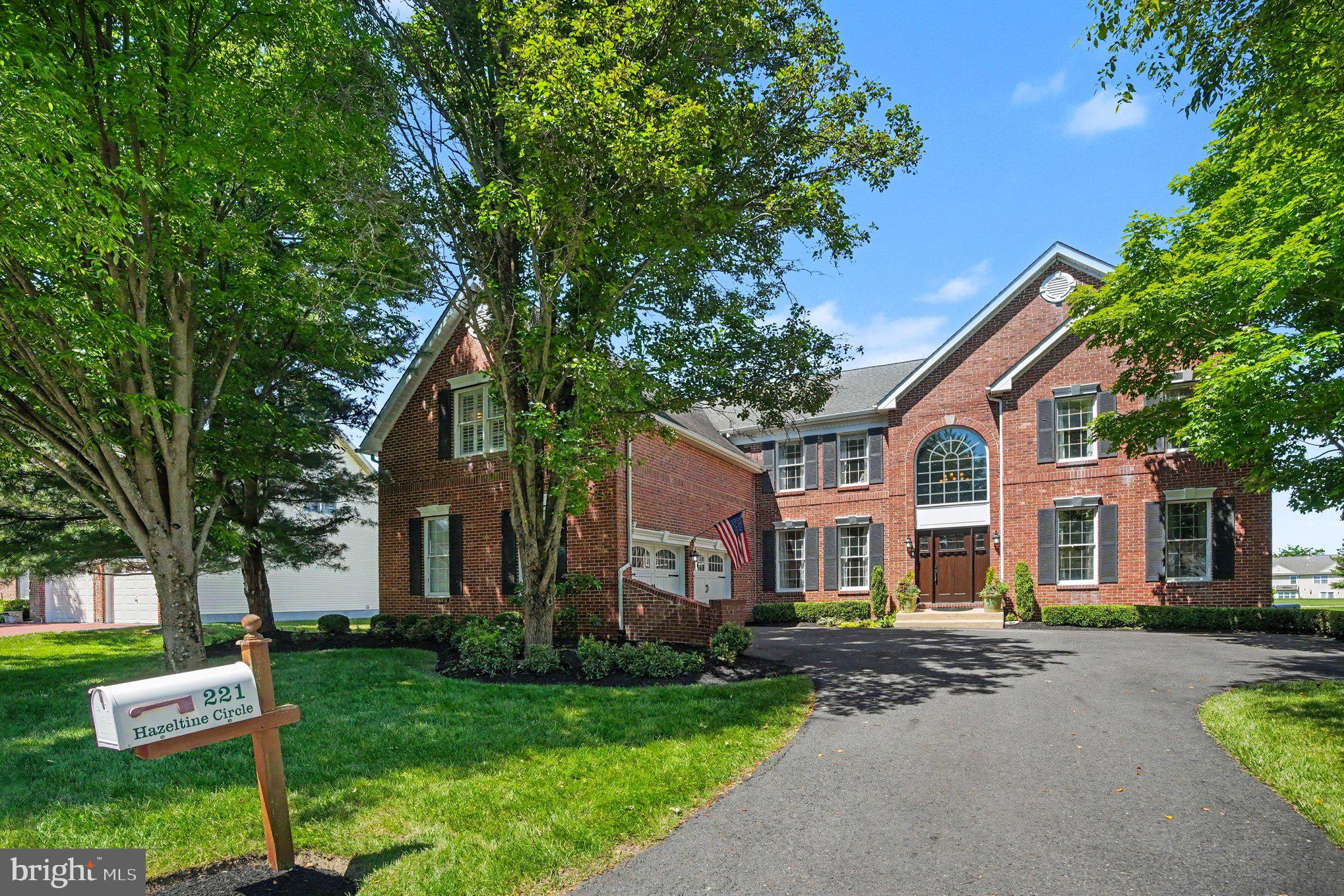 221 HAZELTINE CIRCLE