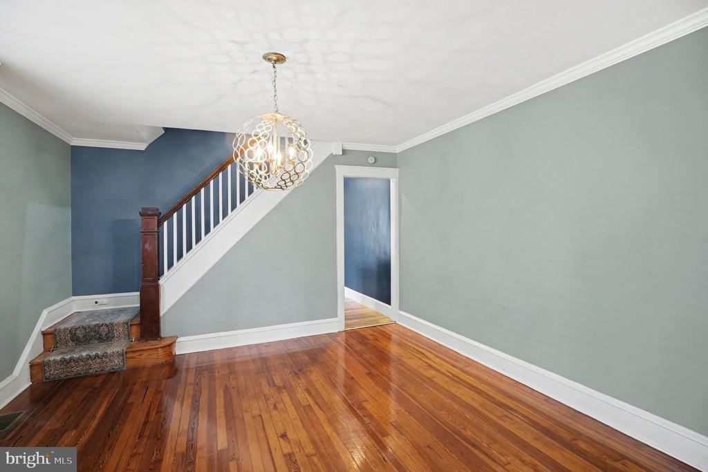210 E 11TH AVENUE