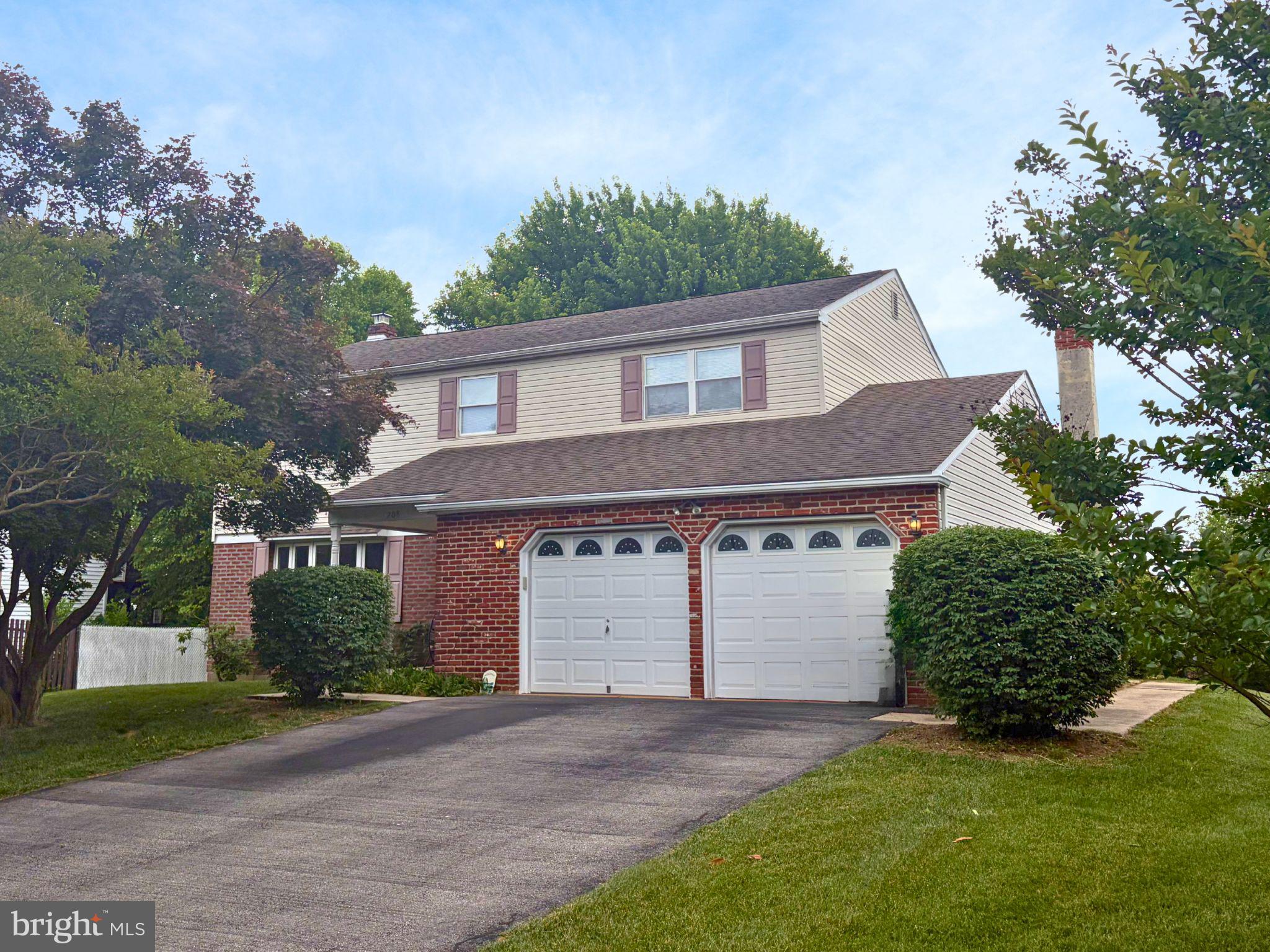208 N TROOPER ROAD