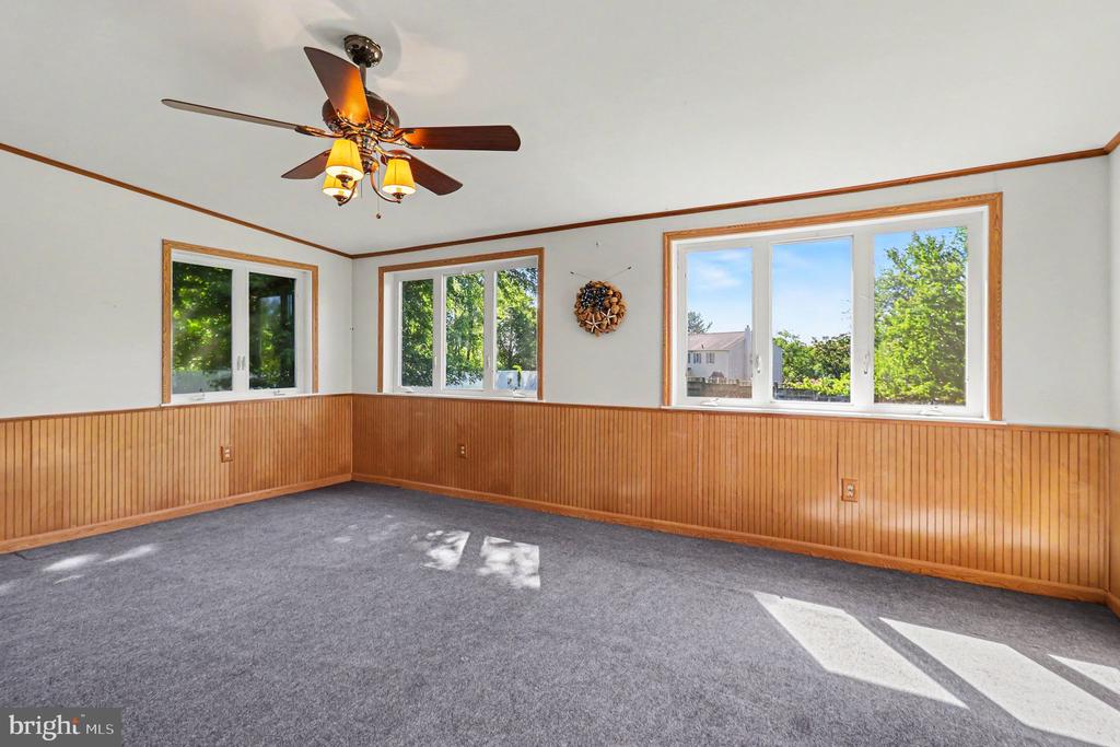 208 N TROOPER ROAD