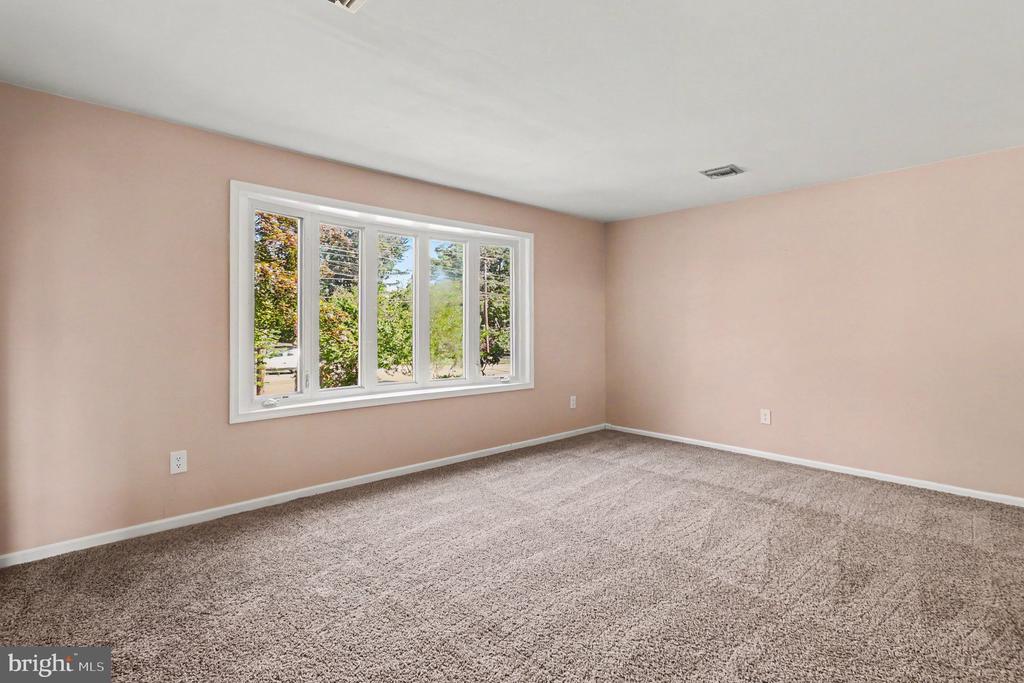 208 N TROOPER ROAD
