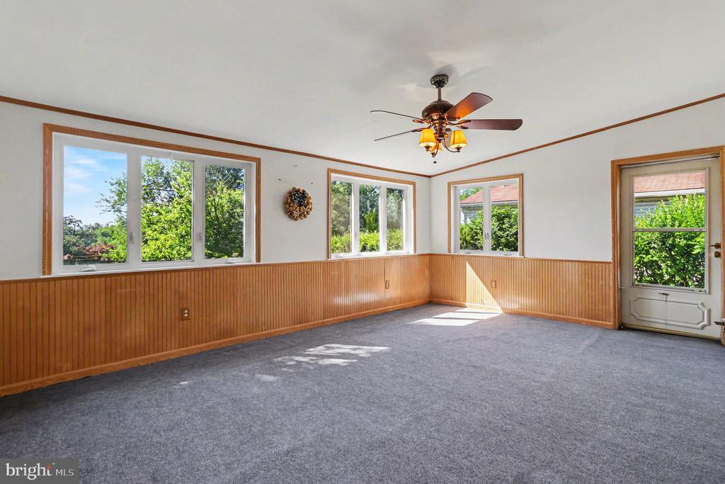 208 N TROOPER ROAD