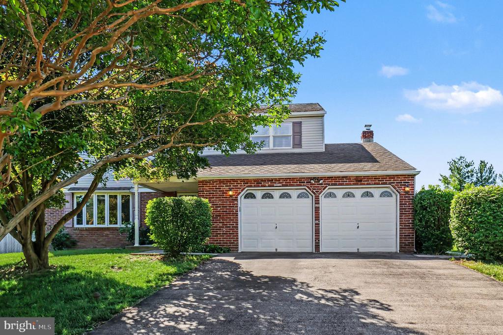 208 N TROOPER ROAD