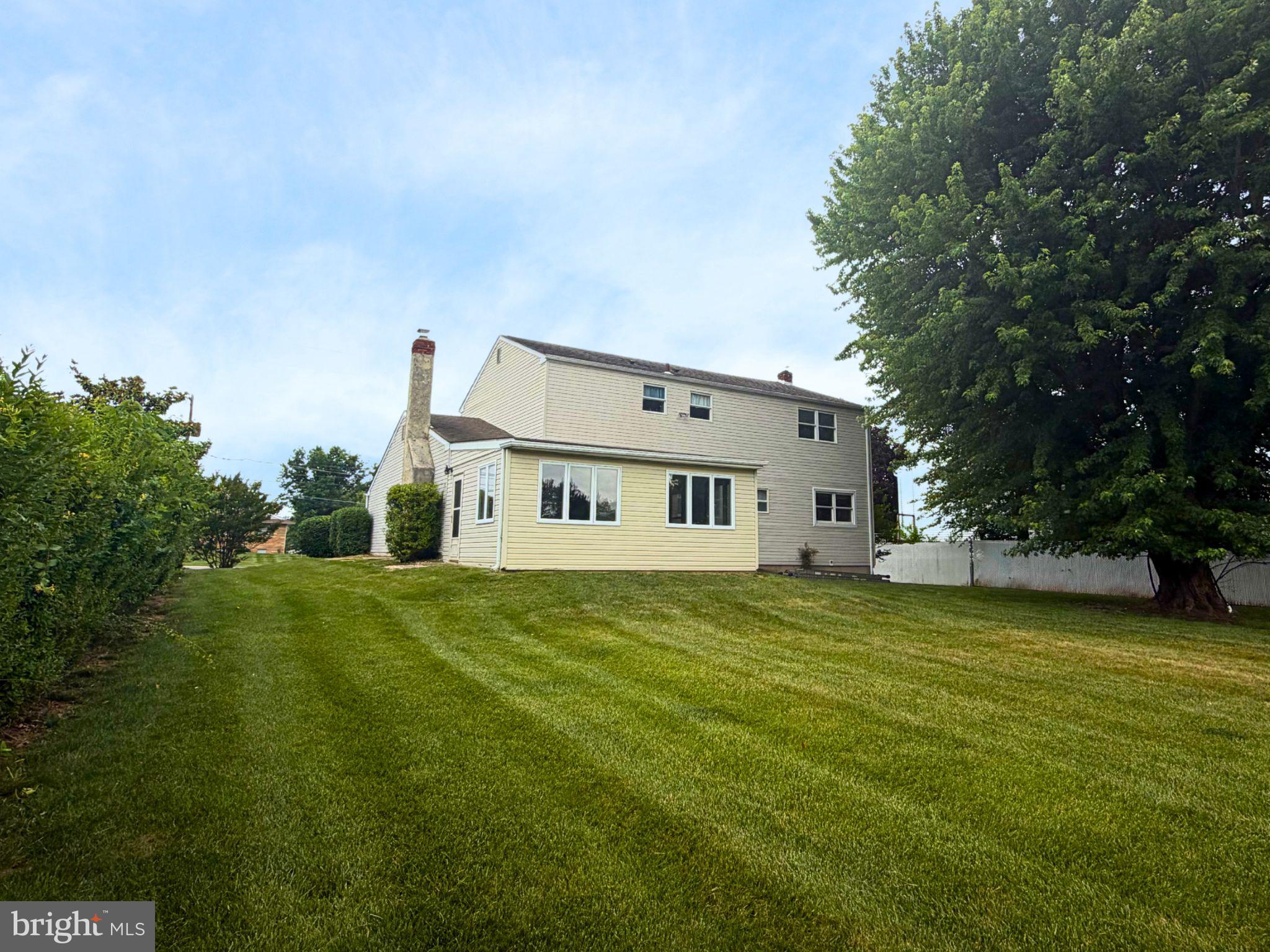 208 N TROOPER ROAD