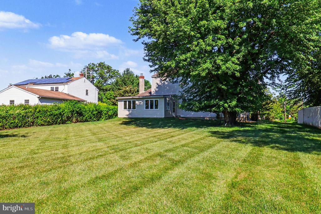 208 N TROOPER ROAD