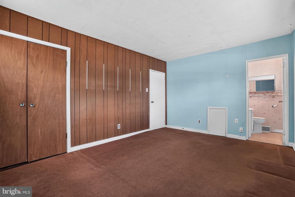 2116 WEBER LANE